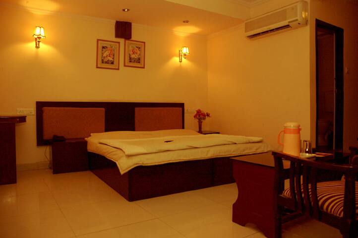 Hotel Golden Inn, Jaipur 5